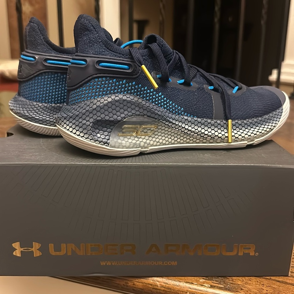 Under Armour Team Curry 6